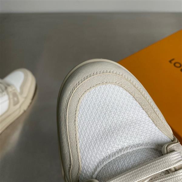 20251128154045854 390